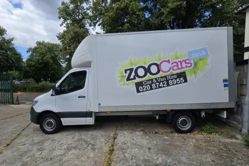 Luton Box Van w/Tail Lift